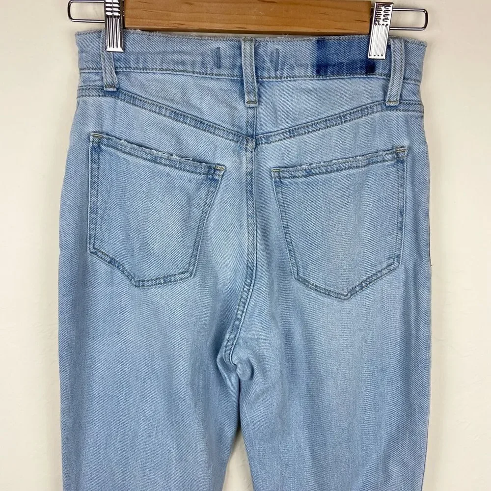 Abercrombie & Fitch Ankle Straight Ultra High-Rise Curve Love Distressed Jeans